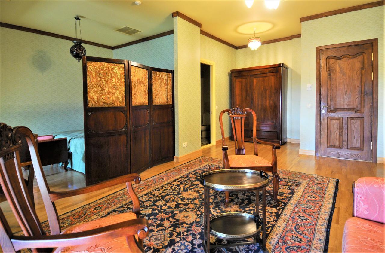 Writers' House Residency Hotel Tbiliszi Kültér fotó
